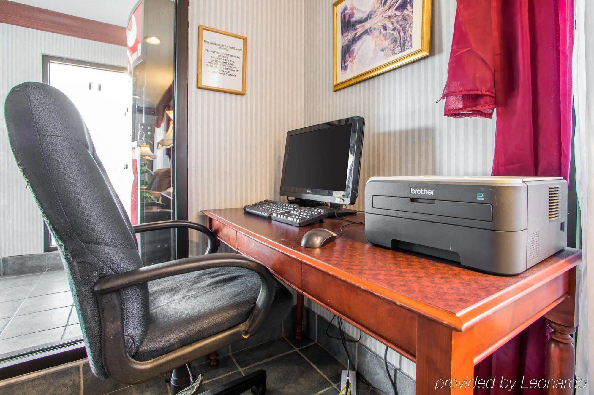 Hometowne Studios By Red Roof Egg Harbor-Atlantic City Airport Egg Harbor Township Kültér fotó